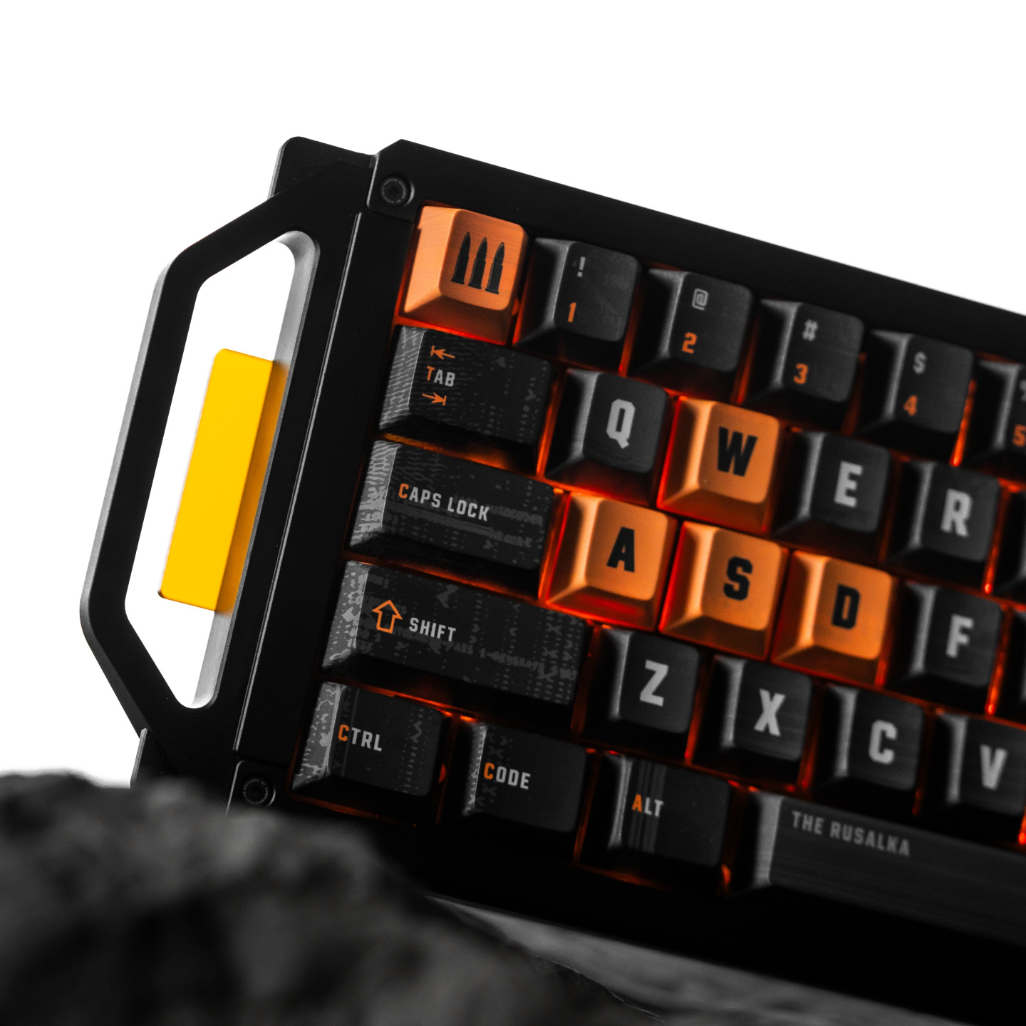 Keyboard Gaming Mekanik Custom - Aluminum Case 65 ulasan dan harga